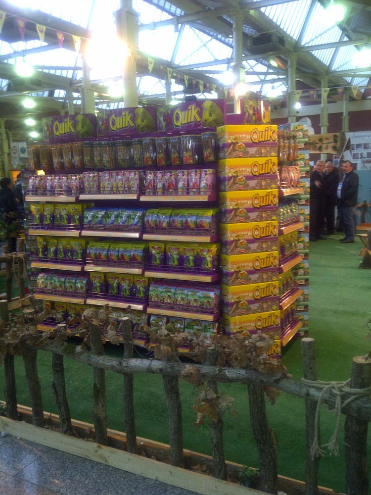 �zel Stand 7